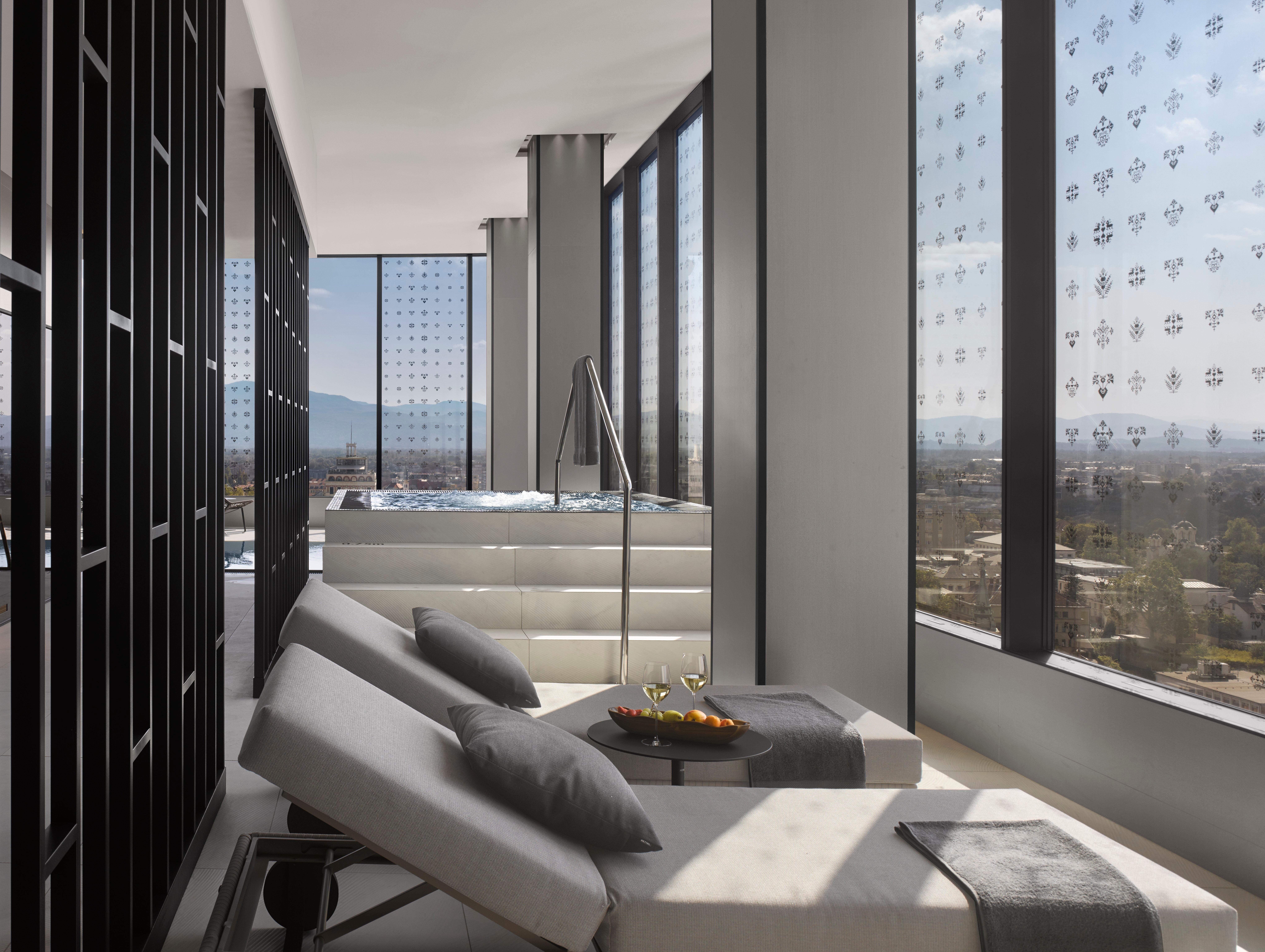 Intercontinental - Ljubljana By Ihg Hotel Exterior foto The spa at the Ritz-Carlton, Downtown, Los Angeles